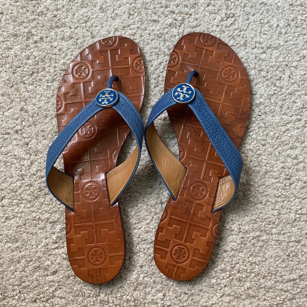 Tory Burch classic blue leather thong sandals/flip flops